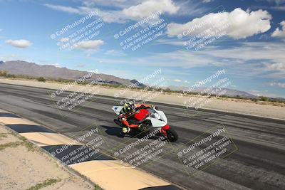 media/Nov-16-2025-Race Pace (Sun) [[8c5fa54630]]/Non Verified Riders (1st 20 Minutes)/3-Turn 3 Inside (11am)/